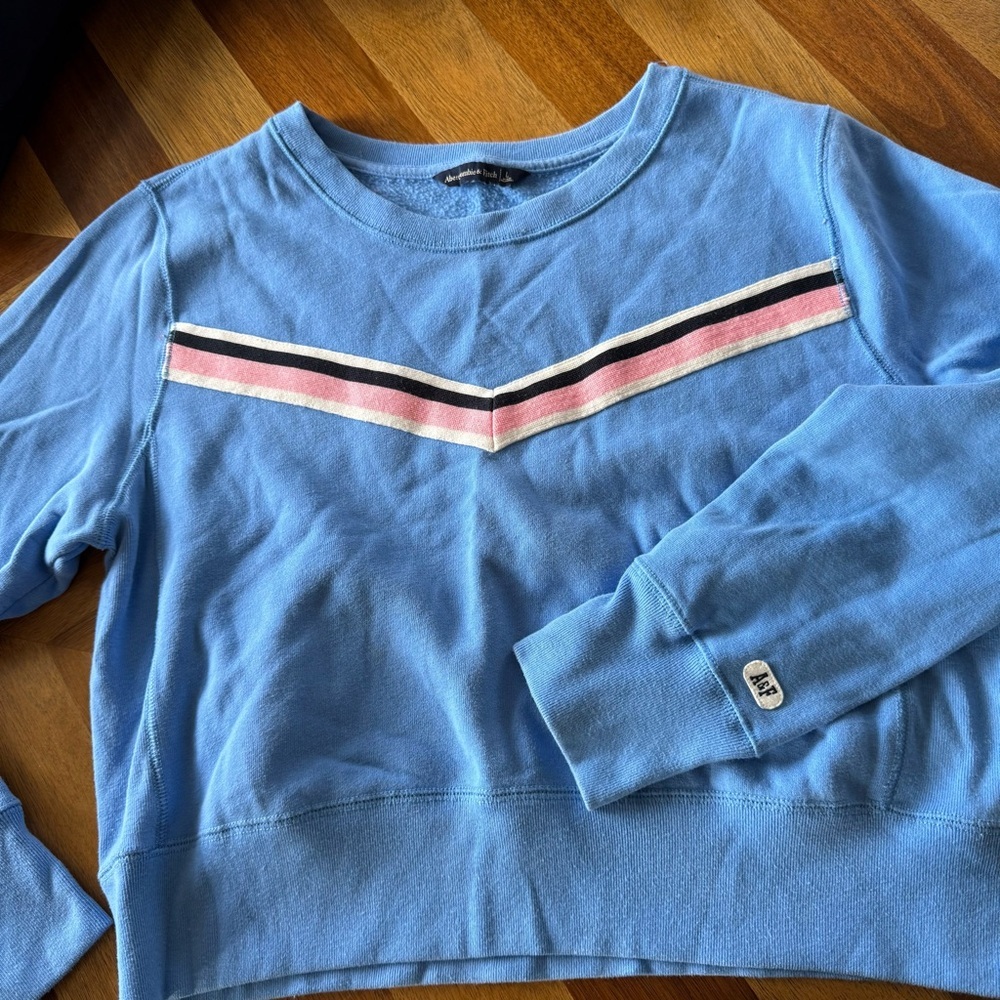 Abercrombie & Fitch sweatshirt cropped FLAW